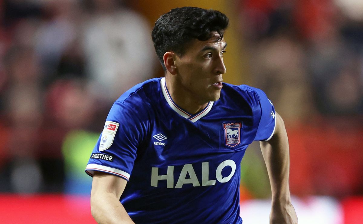 El chileno que está a 90 minutos de ascender a la Premier League de Inglaterra con Ipswich