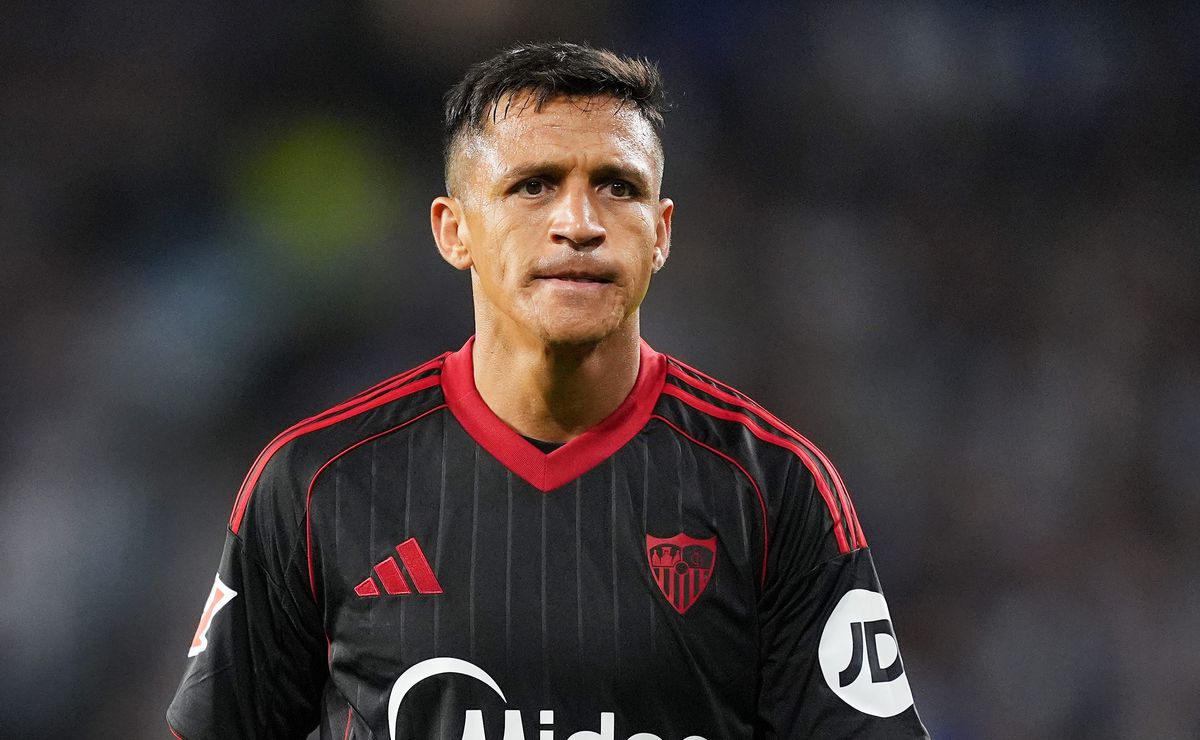 U de Chile no corre sola: El otro club que también estaría interesado en el fichaje de Alexis