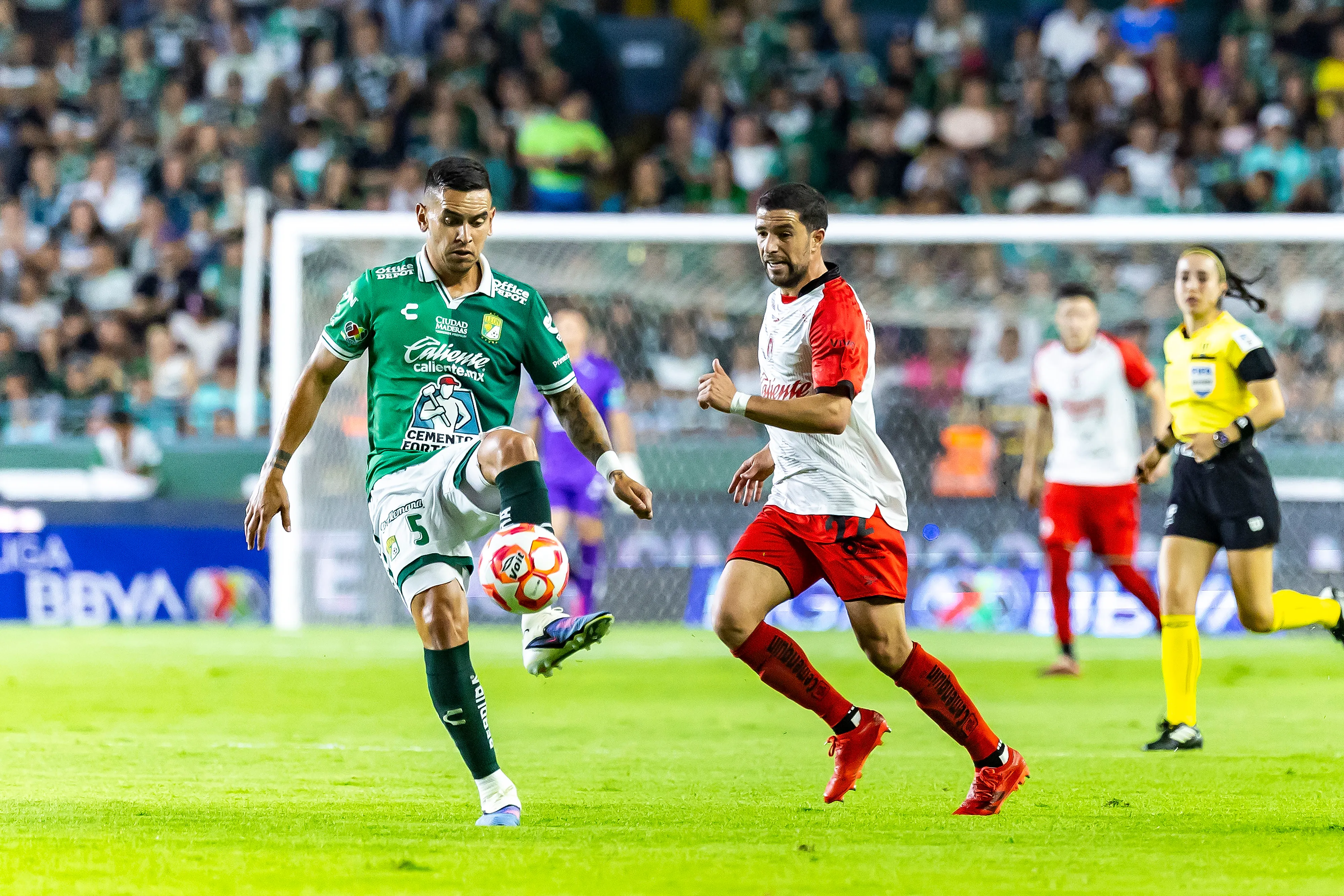 Sebastián Vegas lo sigue pasando mal después de dejar Colo Colo y no pudo clasificar en México. Foto: Getty Images.