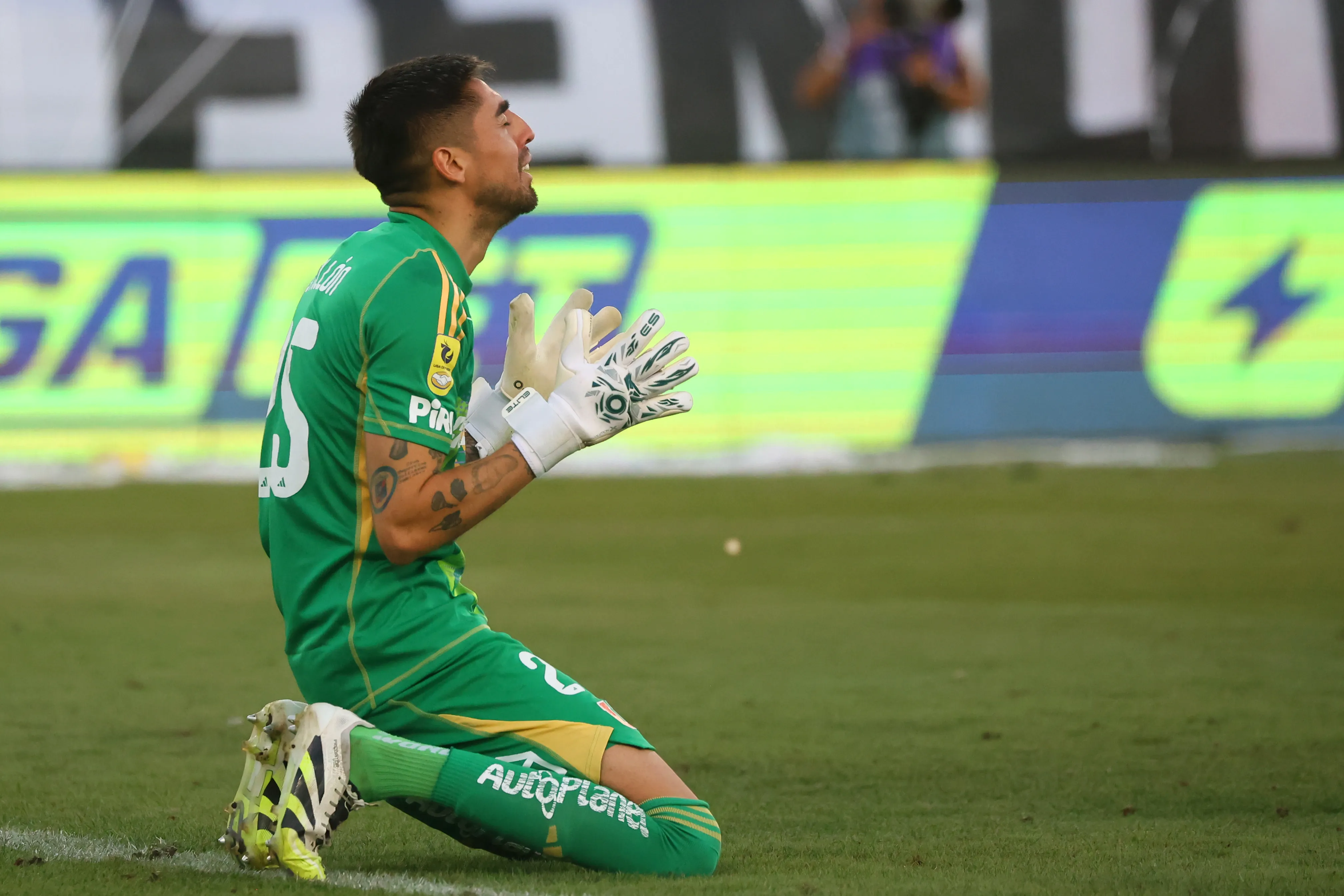Gabriel Castellón suma 92 partidos en U. de Chile. Imagen: Photosport