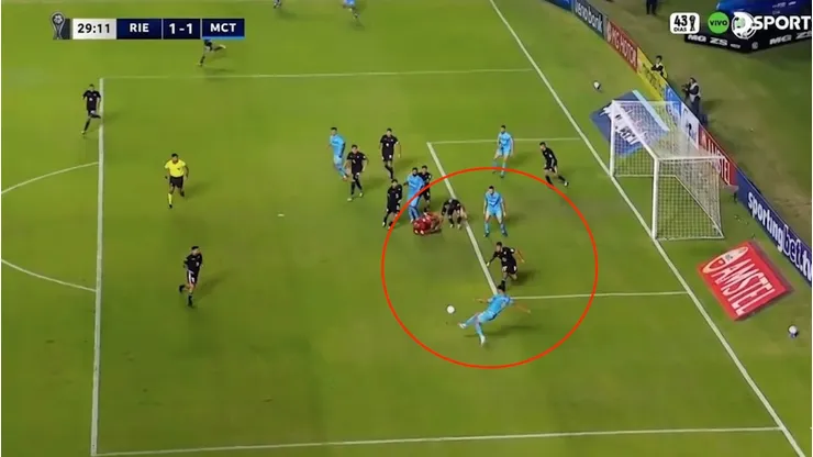 Salomón Rodríguez tuvo la chance de darle el triunfo a City Torque