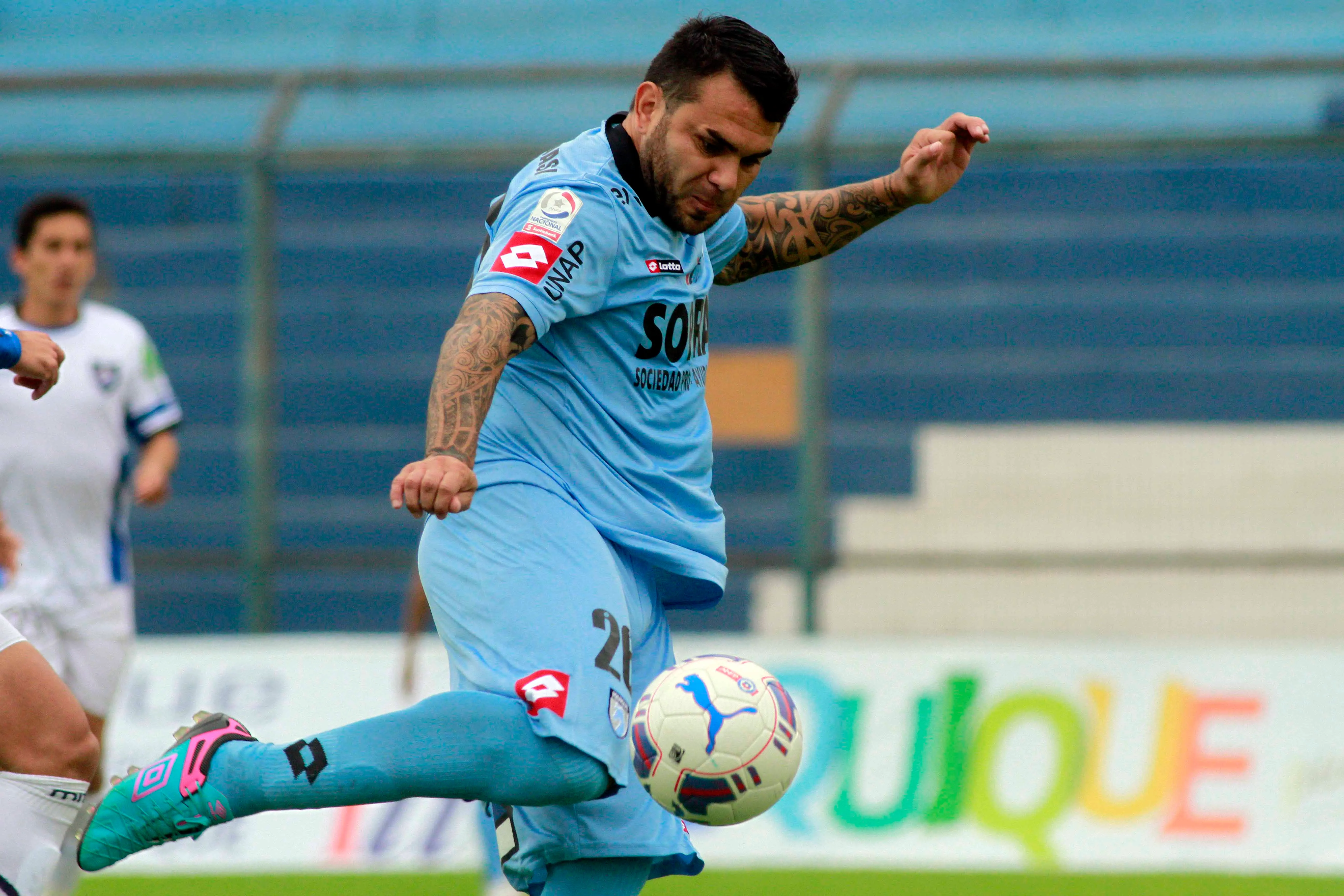 El recordado atacante paraguayo, de largo paso en Chile, estuvo cuatro horas en una comisaría por papito corazón.