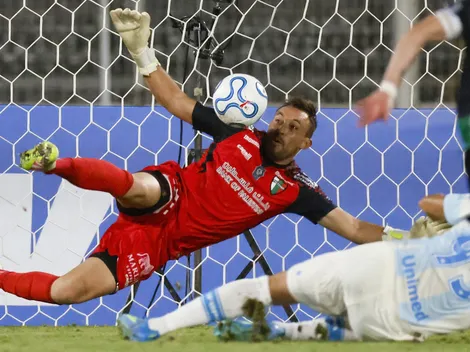 Zanahoria Pérez ataja tres veces el mismo penal en Palestino contra Gremio