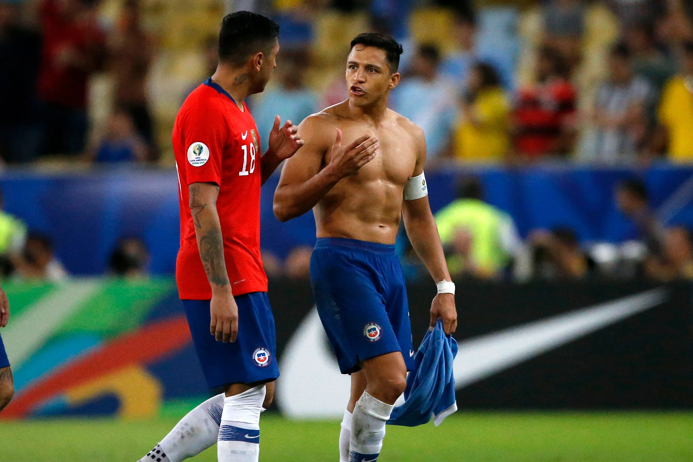 Gonzalo Jara conoce a Alexis de la selección chilena y también fueron compañeros en Colo Colo. Foto: Andres Pina/Photosport
