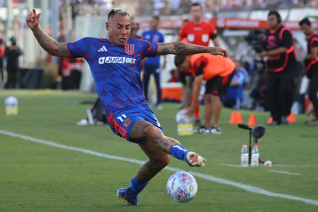 Eduardo Vargas sigue fuera en la U por lesión. Foto: Jonnathan Oyarzun/Photosport
