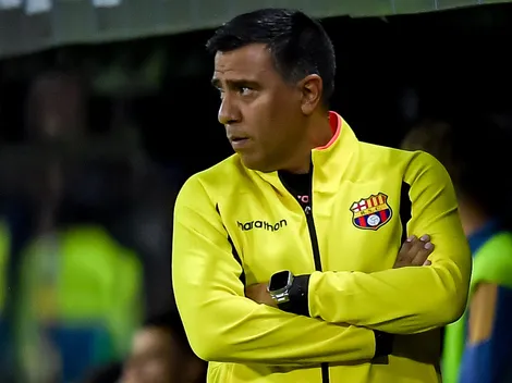 Polémico DT de Barcelona recuerda un refuerzo de U de Chile tras caer vs la UC