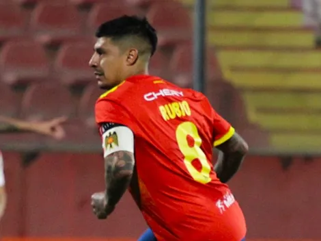 Tabla de la B: Unión Española celebra con torta ante Curicó