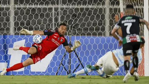 Zanahoria Pérez destacó con tres penales atajados a Gremio