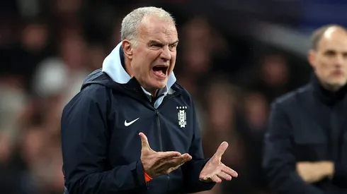 Problemas para Bielsa en Uruguay.