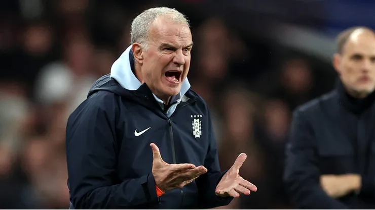 Problemas para Bielsa en Uruguay.