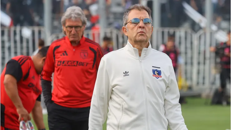 Mosa recibe inesperado respaldo de Johnny Herrera