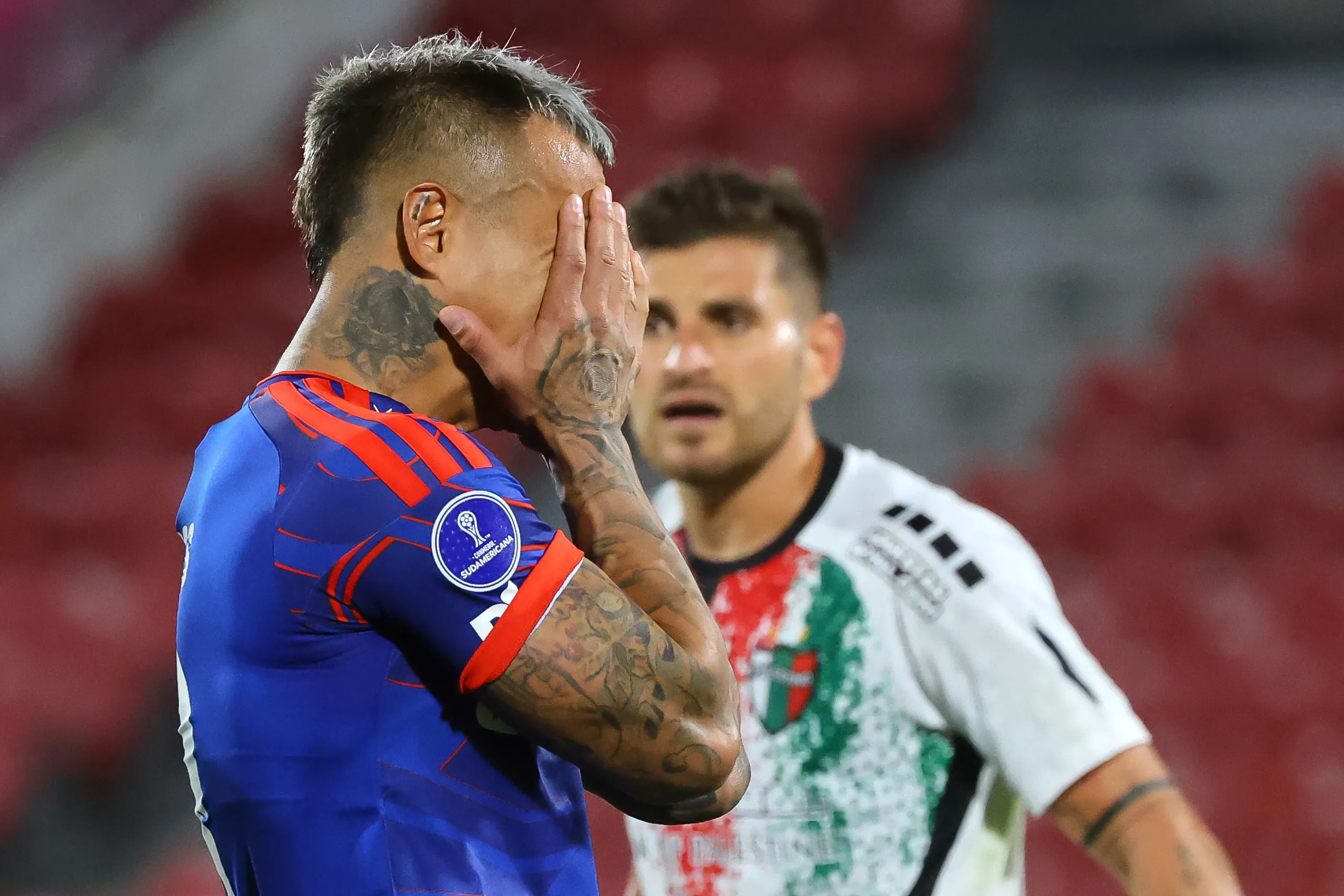 Eduardo Vargas sigue sin ser opción en la U. Foto: Photosport.