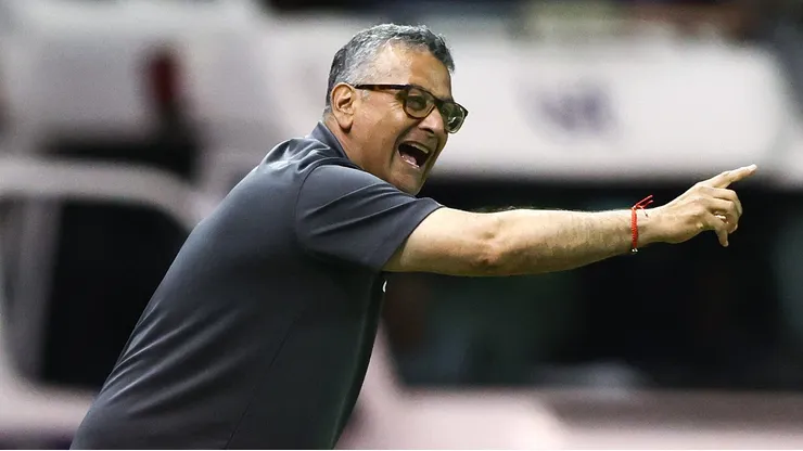 Ronald Fuentes celebró otra victoria en la que quedó con sabor amargo.