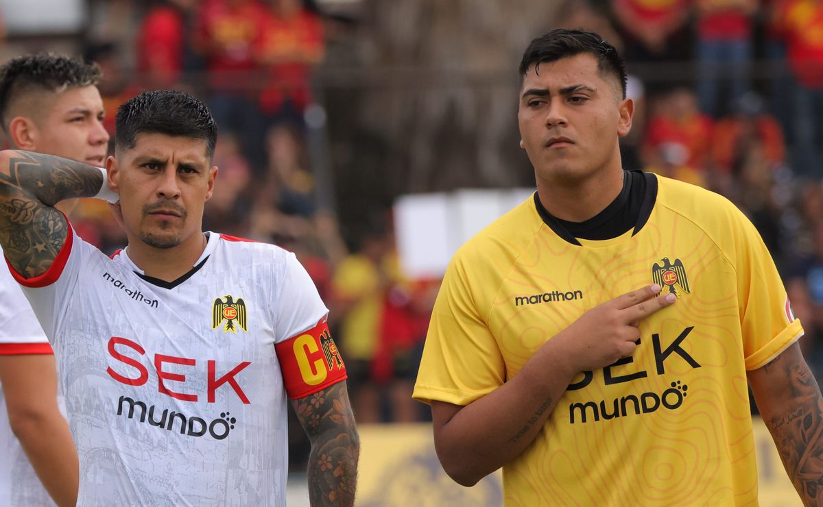 Pilar de Unión Española que pertenece a Colo Colo e inesperada salida uruguaya: “No sabemos por qué fue, no me meteré”