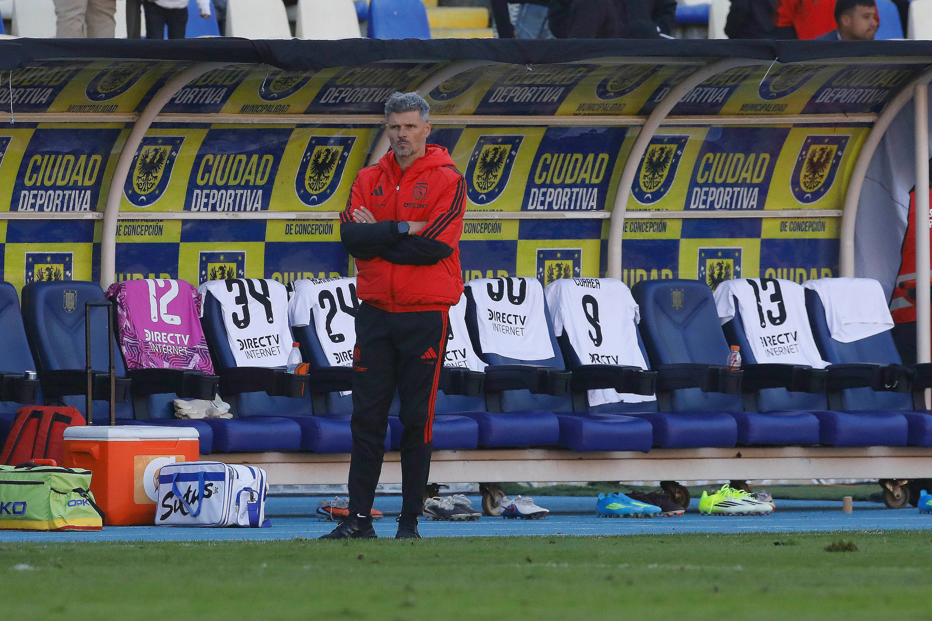 Fernando Ortiz cambia todo en Colo Colo. Foto: Marco Vázquez/Photosport