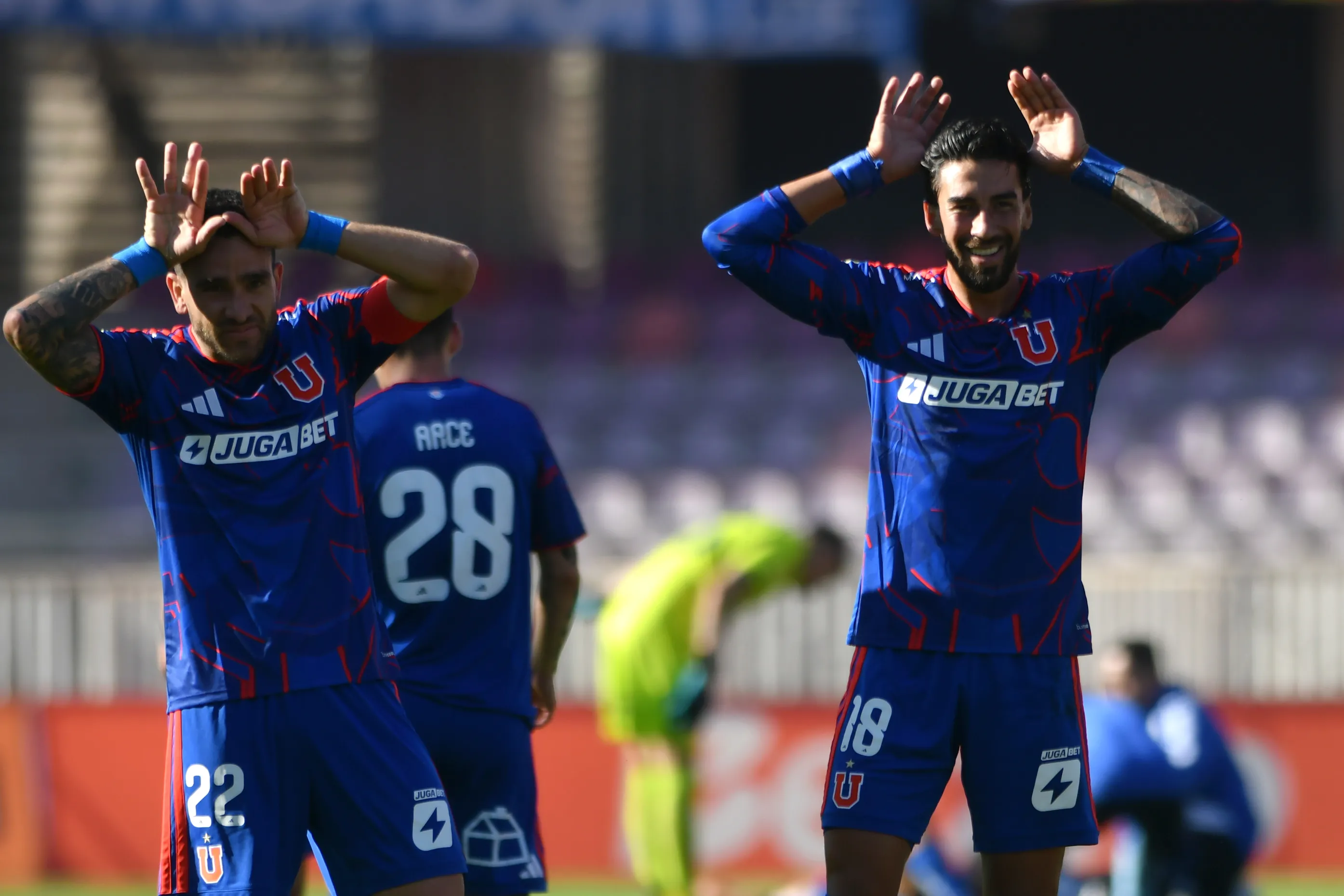 Juan Martín Lucero y un festejo que se hace hábito. (Alejandro Pizarro Ubilla/Photosport).