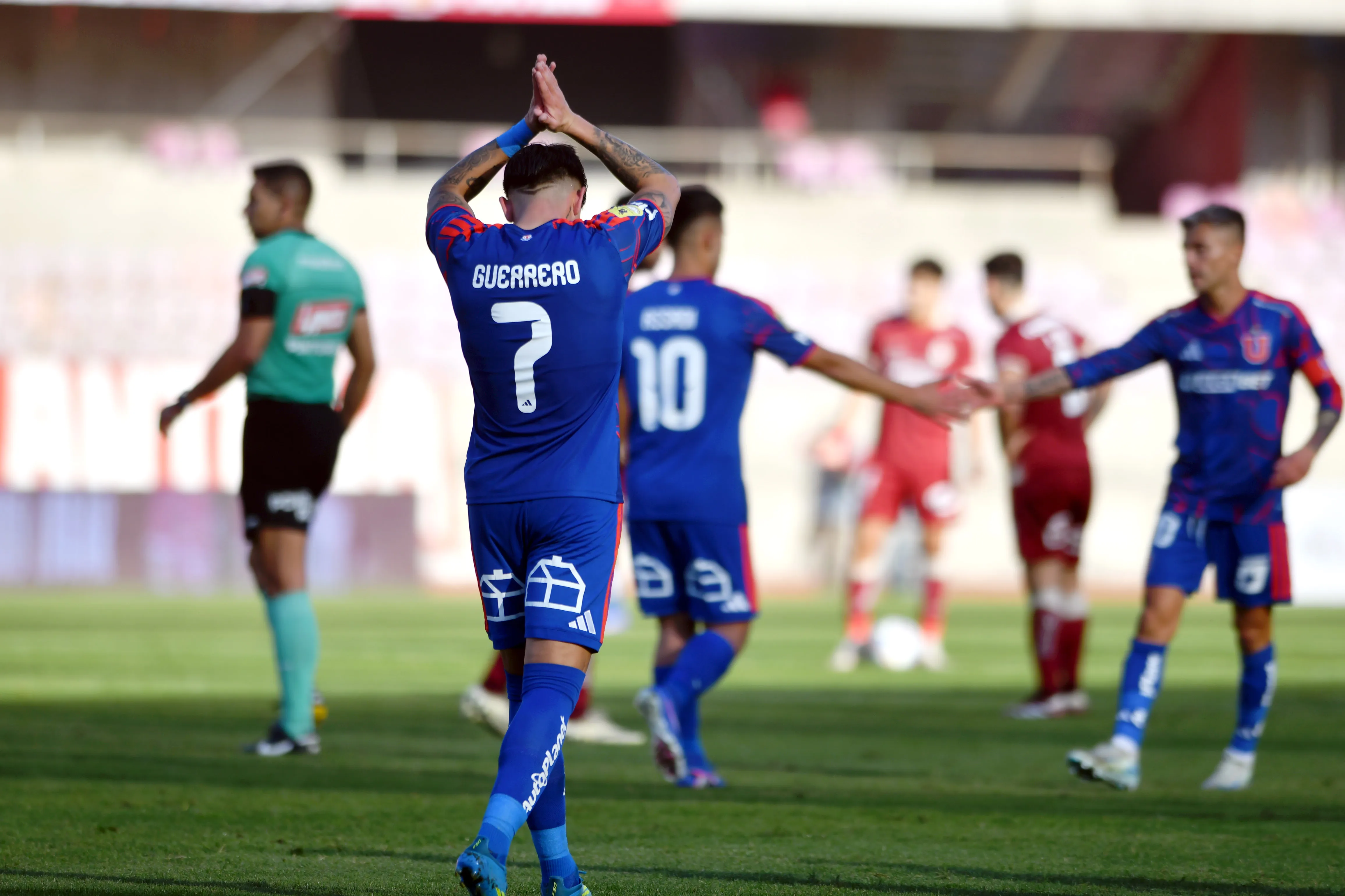Maxi Guerrero y su celebración ante el cuadro serenense. (Alejandro Pizarro Ubilla/Photosport).