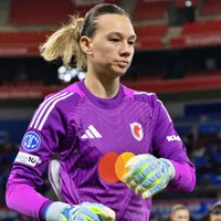 Tiane Endler supera a la "Generación Dorada" en Champions League
