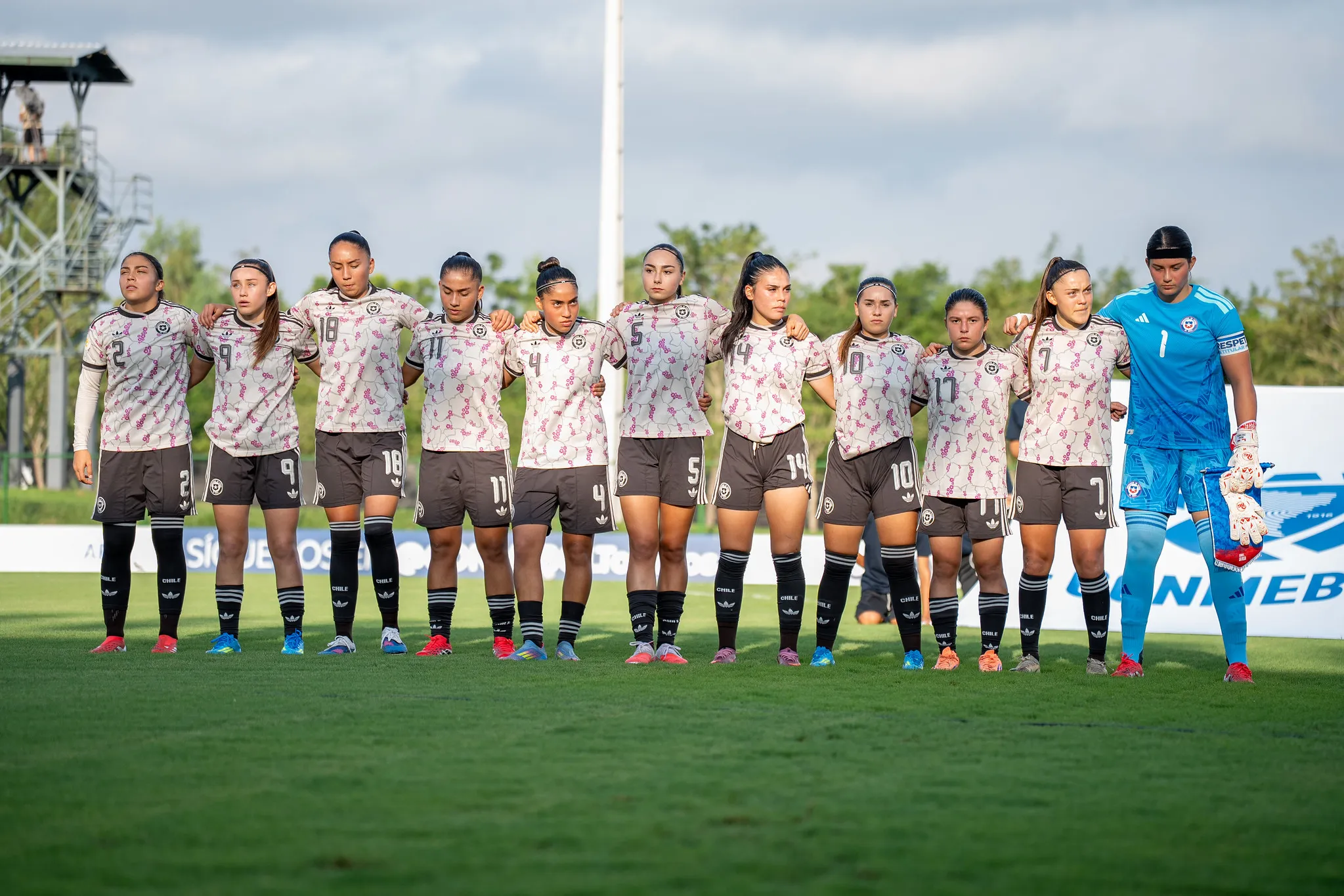 La Roja femenina sub-17 ganando o empatando asegura las semifinales del Sudamericano. (Foto: Conmebol)