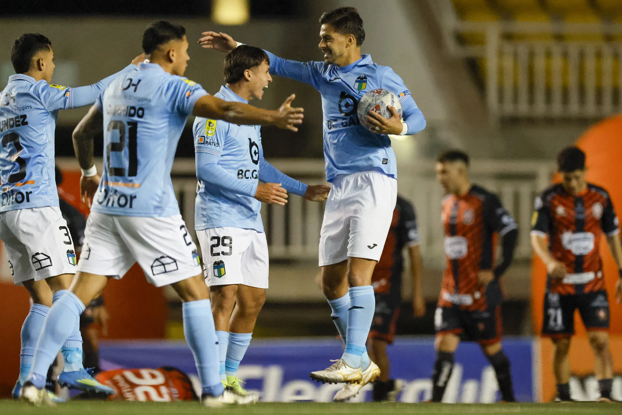 O’Higgins sigue arriba en Copa de la Liga y ya piensa en Sudamericana.