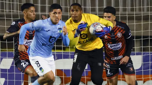 Empate en Quillota: 1-1 entre Limache y O'Higgins por Copa de la Liga.
