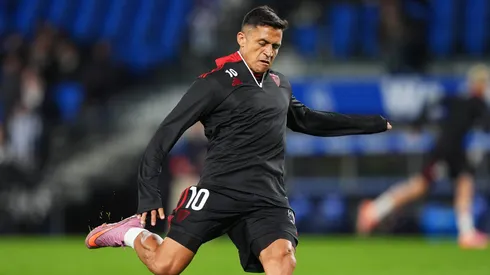 Alexis Sánchez queda con el pase en su poder en junio.