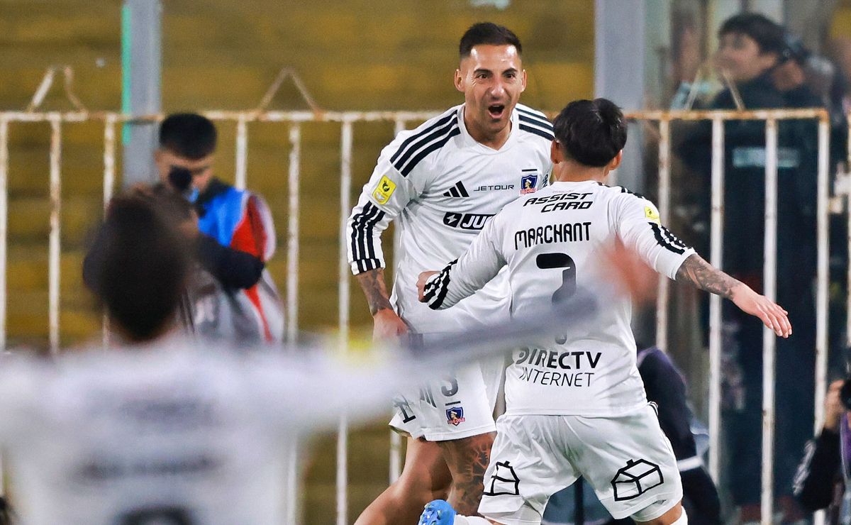 De Tezanos apunta al jugador que permitió que Correa la rompiera en Colo Colo: “Mucho trabajo sin pelota”