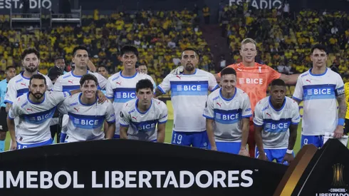 Católica sigue en carrera por Copa Libertadores.