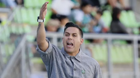 Arturo Sanhueza en el estadio Elías Figueroa Brander, donde el Pije igualó 2-2 ante los Caturros.