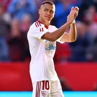 Video: Alexis Sánchez saca al Sevilla del descenso con un golazo