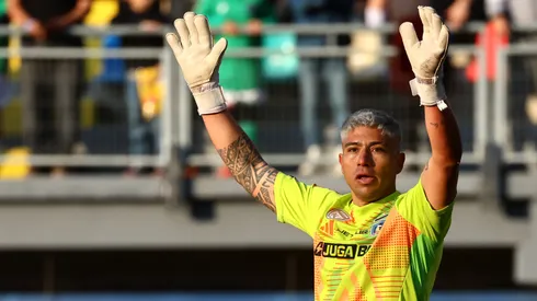 Brayan Cortés dejó Colo Colo para ir a Peñarol y luego, fichó en Argentinos Juniors.