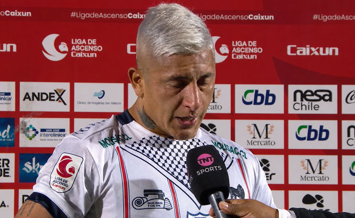 Es capitán de Deportes Recoleta en la Primera B y se quiebra en vivo por TV: “No me está saliendo nada”