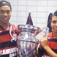 La paleteada de Ronaldinho con Fierro para ir al Mundial 2010