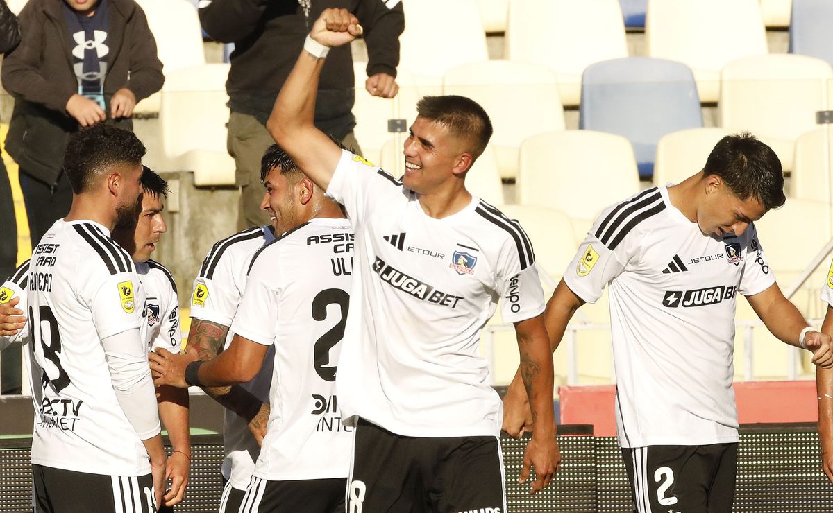 Álvaro Madrid alivia a Colo Colo: entrena con normalidad tras salir con molestias