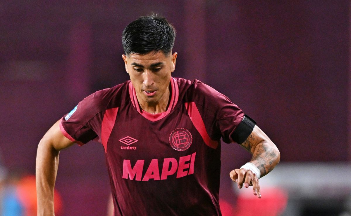 Tucu Sepúlveda vive un papelón con Lanús en la Copa Libertadores: Goleado y sustituido en Bolivia