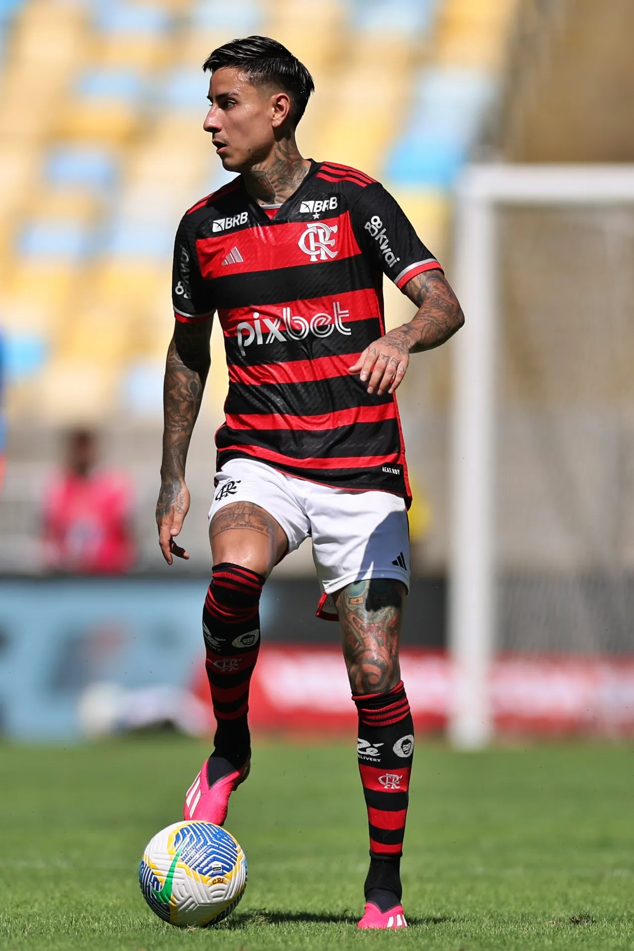 Erick Pulgar en la puerta de salida en Flamengo (Getty Images)