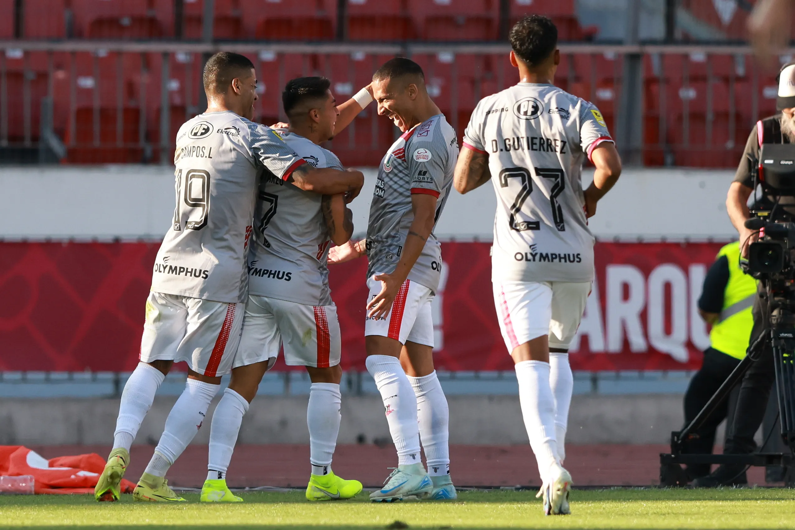 Unión La Calera venció a la U en el Estadio Nacional, en el estreno de Fernando Gago. Foto: Felipe Zanca/Photosport