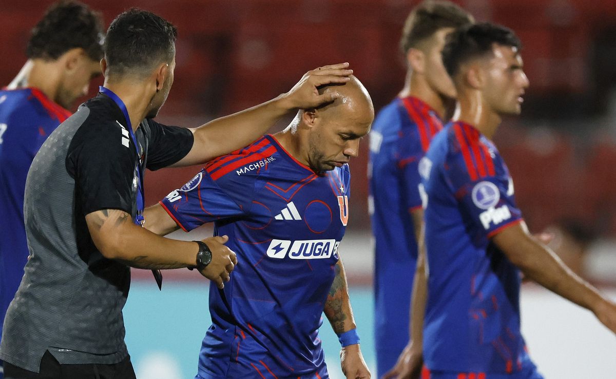 El problema que acerca el retiro del fútbol a Marcelo Díaz en U de Chile: “Se ha conversado”
