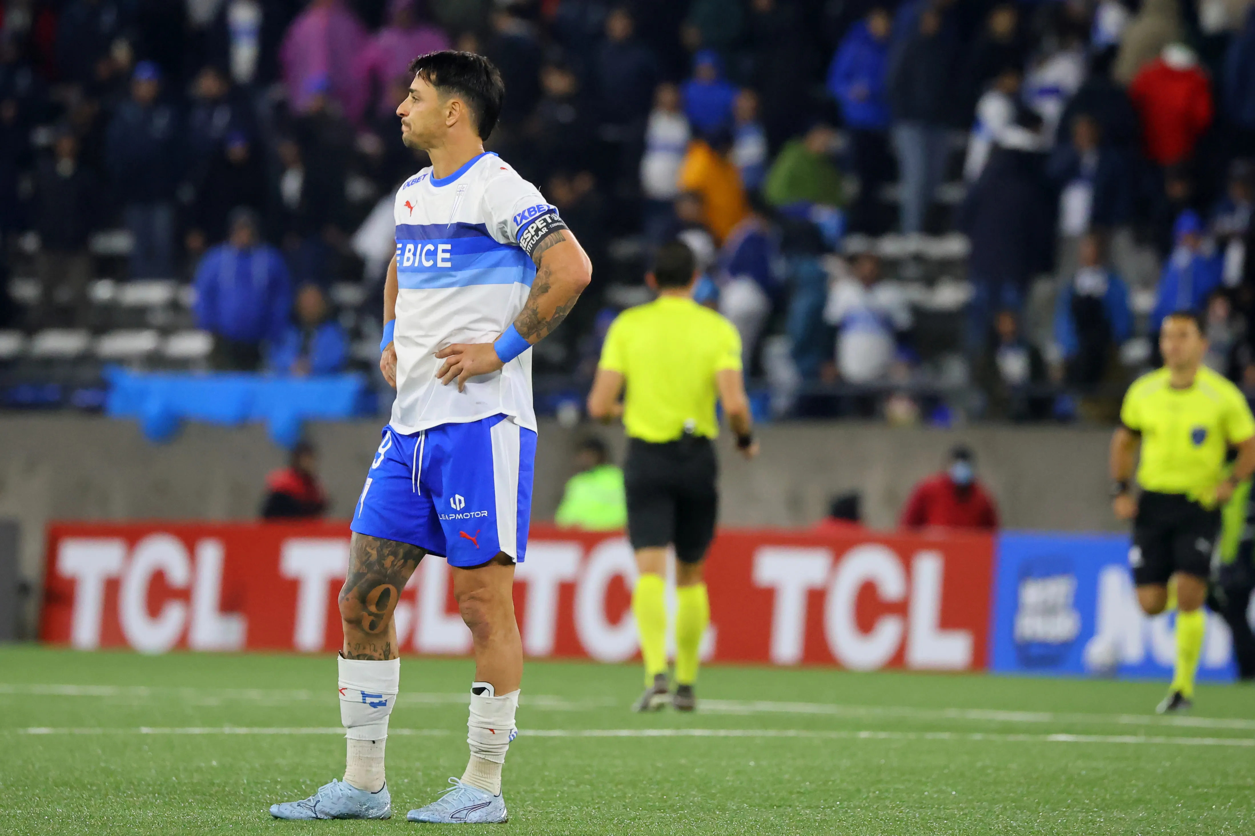 U. Católica empató con Cruzeiro: jugó casi todo un tiempo con un hombre más | Photosport