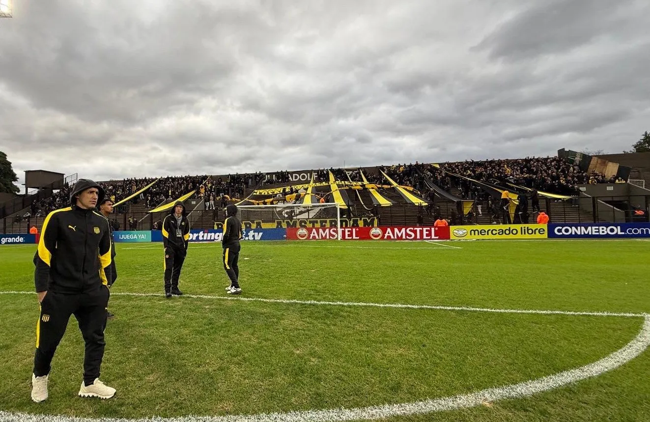 La barra Ámsterdam vivió otro tenso momento con los jugadores de Peñarol tras el 1-1 ante Platense.