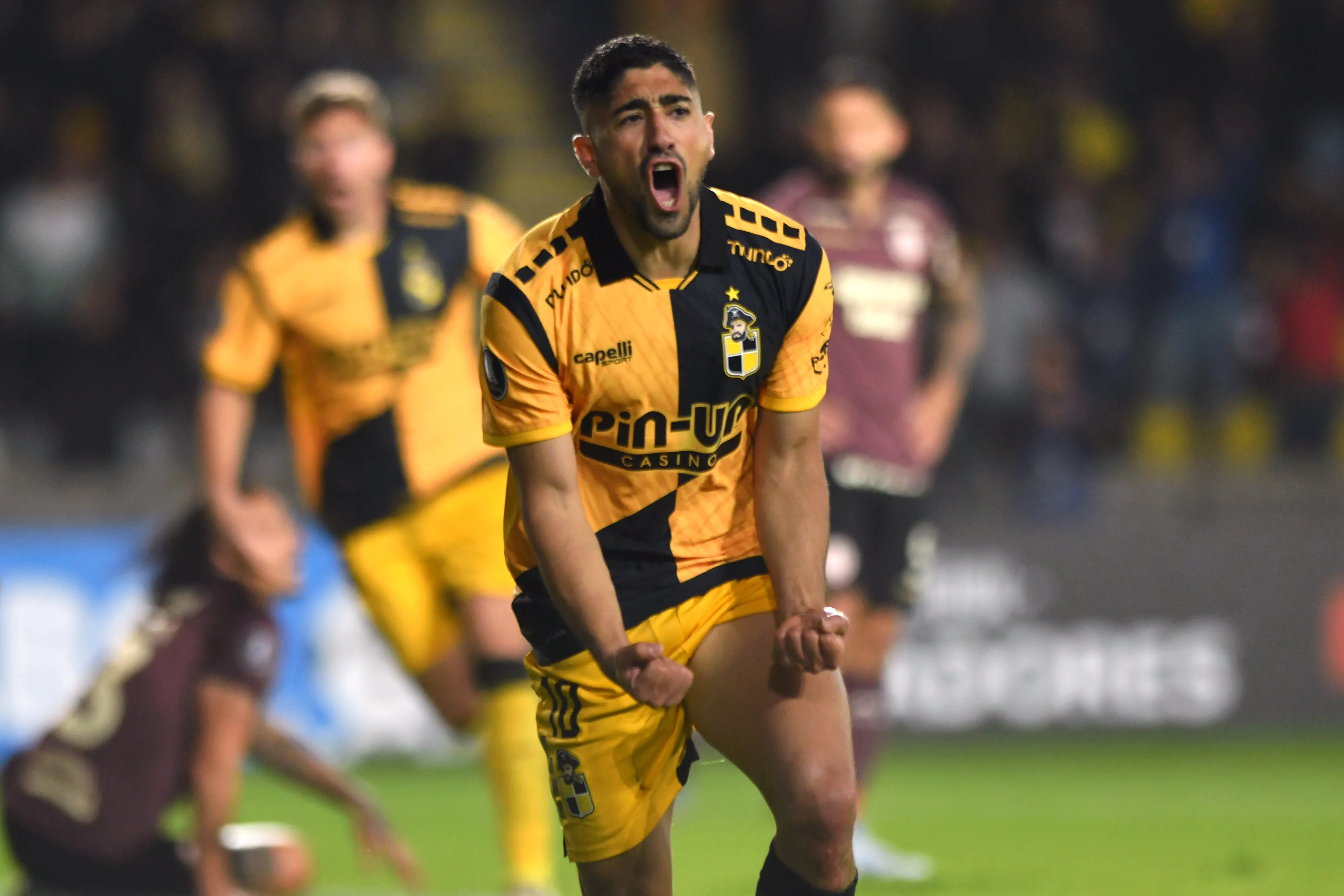 Vadalá celebra el gol del triunfo de Coquimbo Unido