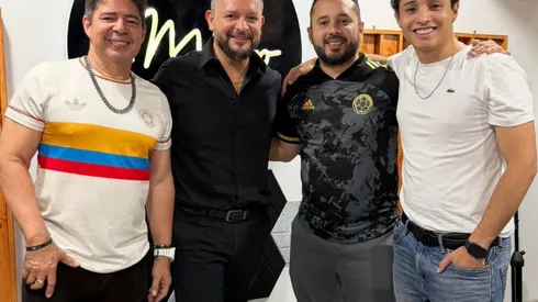Con Luis Lambis a la cabeza de la canción para Colombia.