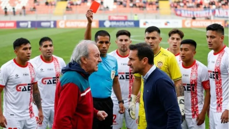 Sigue el round entre el dueño y el ex DT de San Felipe.