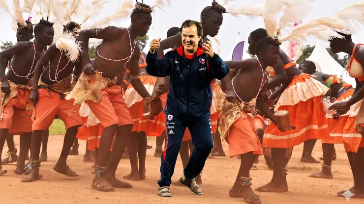 Echan al agua a Bielsa por "fome" en Sudáfrica 2010.