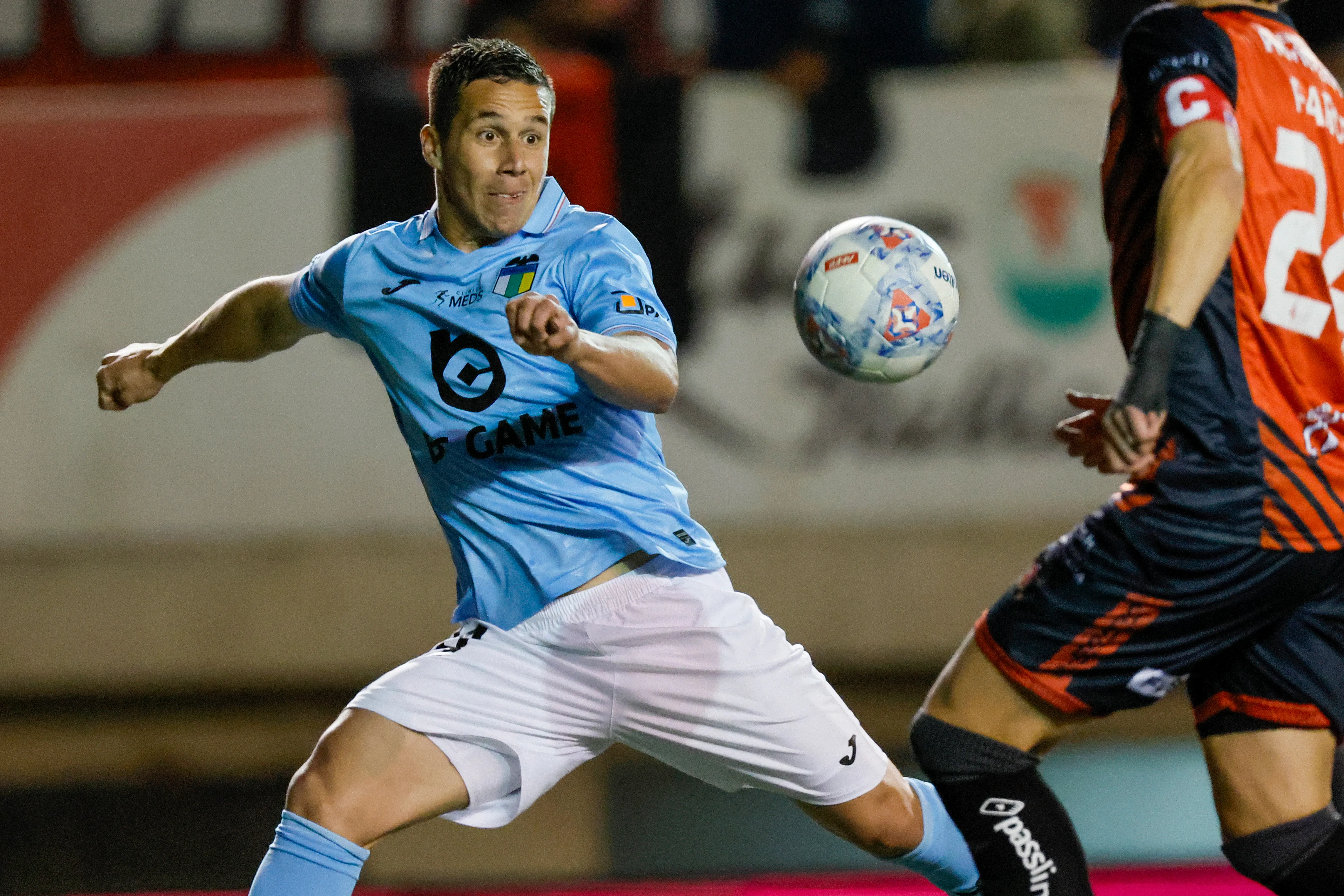 Francisco González ha despertado el interés de Colo Colo y Universidad Católica en este mercado de fichajes. | Foto: Photosport.