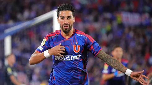 Juan Martín Lucero suma dos goles en Universidad de Chile.