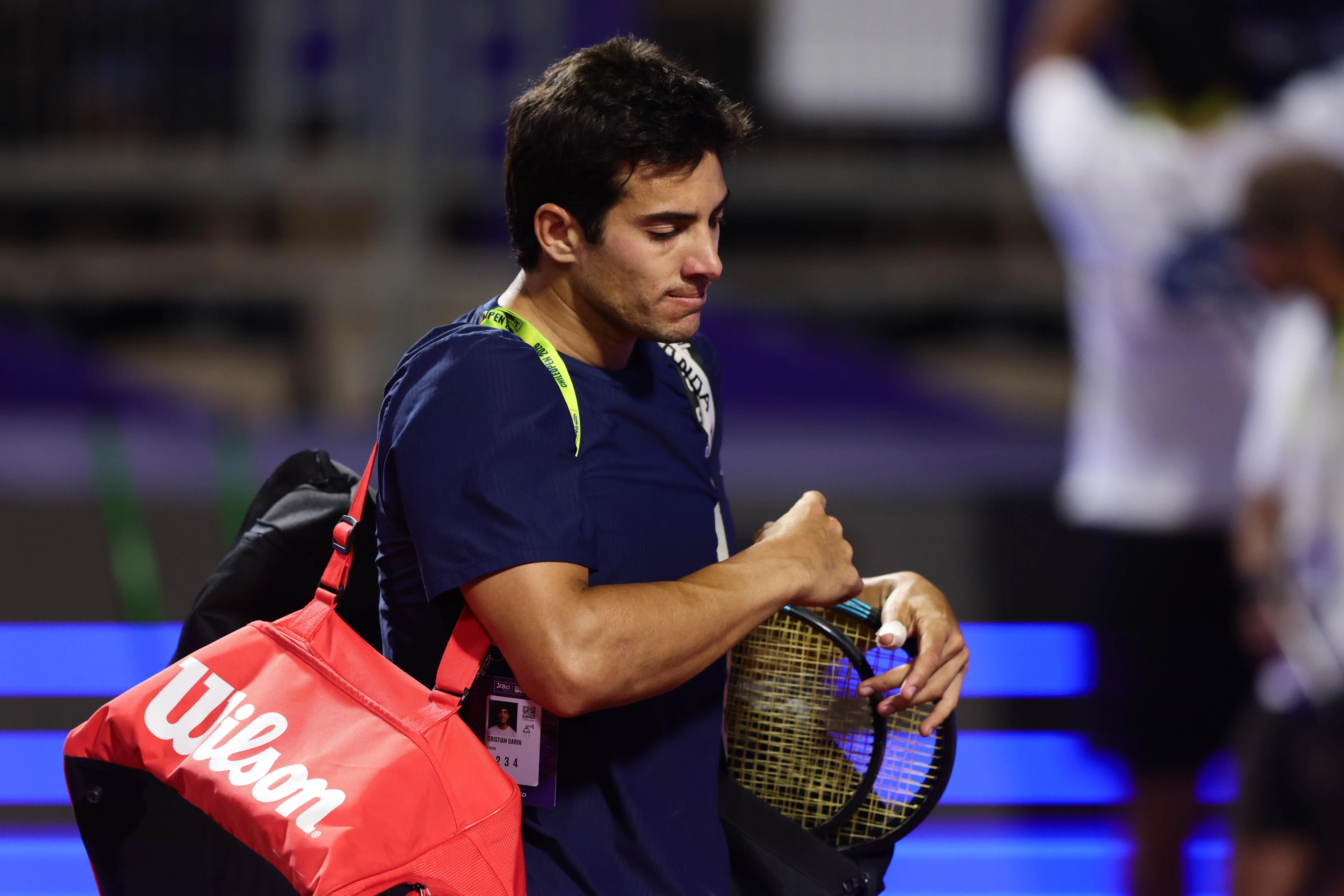 Garin mira de reojo la disputa de Roland Garros. Imagen: Photosport
