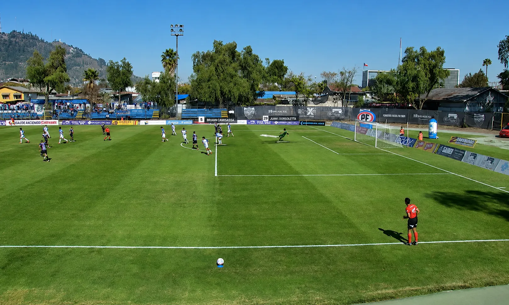 El error desafortunado de Dobboletta en Santa Cruz. (Captura TNT Sports).