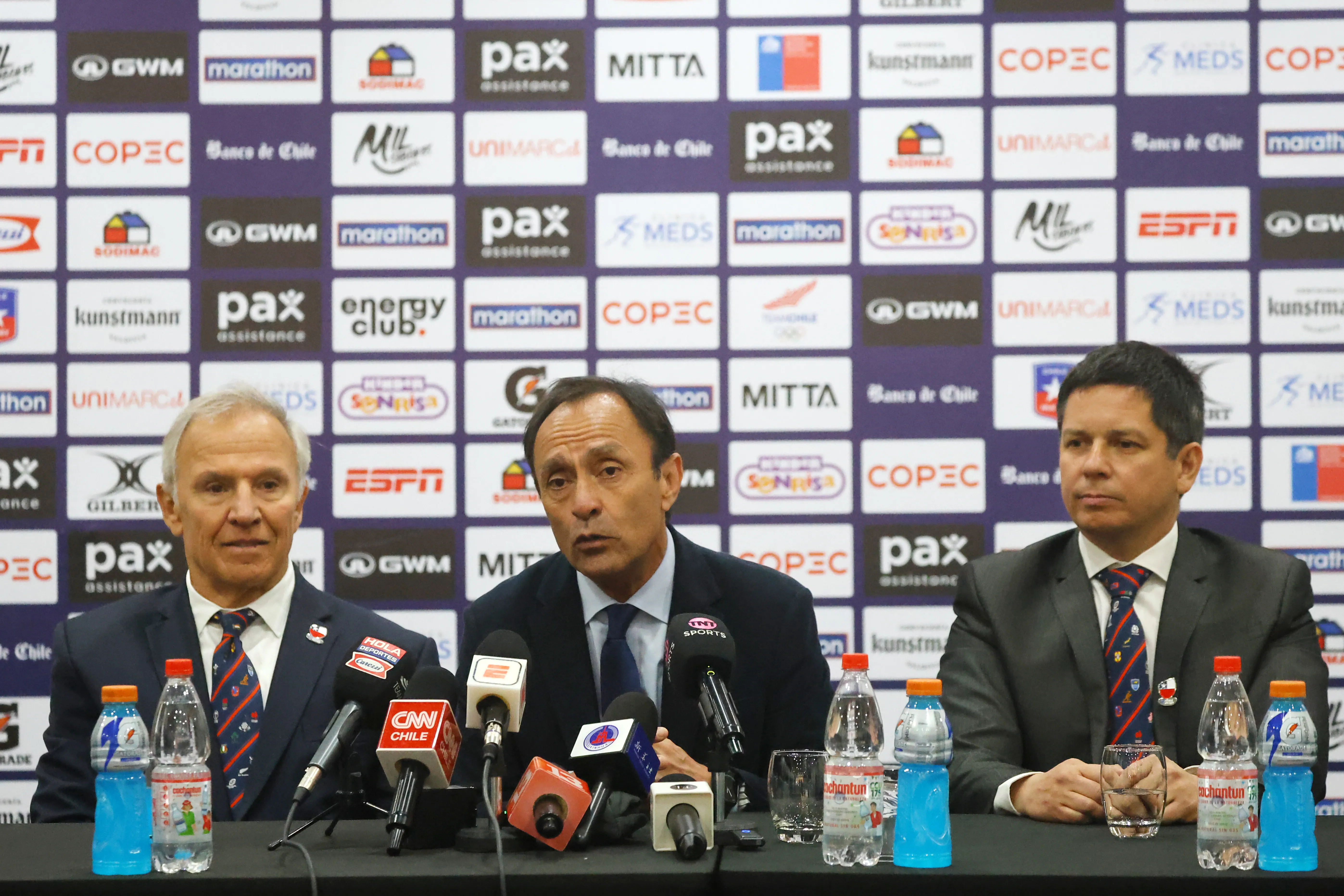 Pizarro pasó del gobierno a Blanco y Negro | Photosport
