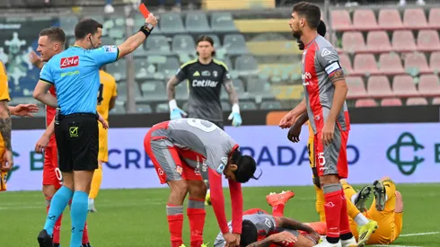 Felipe Loyola fue expulsado en Pisa.